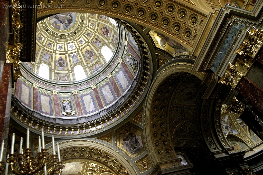 Budapest Basilica 3.jpg